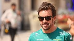 Alonso: Hamilton bi od Ferarija mogao da napravi konkurenta za titulu 2025. 