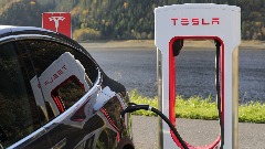 Tesla gradi fabriku baterija u Šangaju