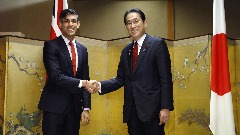 Јапан и Британија постигли договор о сарадњи у одбрани и енергији 