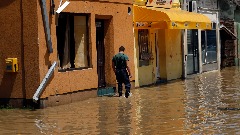 Поплаве и у Србији, двије особе повријеђене