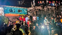 Више од 280 погинулих у жељезничкој несрећи у Индији