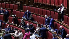 Италијанска посланица дојила бебу током сједнице парламента