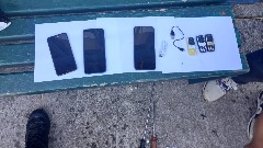 УИКС: У клима уређају пронађено шест телефона
