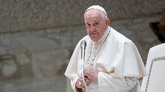 Папа Фрањо предлаже да истополни бракови добију благослов Ватикана