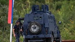 Село Бањска и даље под блокадом, двојица Срба доведена у суд