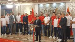 Абазовић примио кошаркаше: Најважније је имати велико срце као Црна Гора