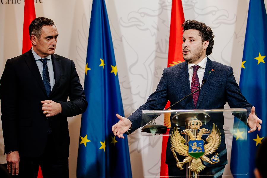 Дамјановић и Абазовић