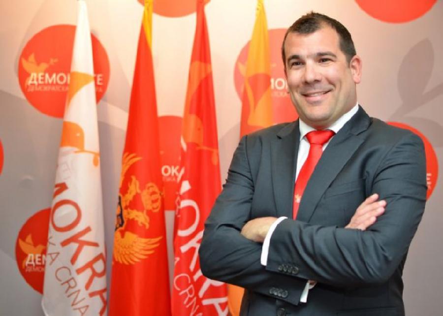 Министар одбране Драган Краповић