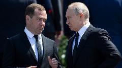 Medvedev: Bajden "beskorisni starac"