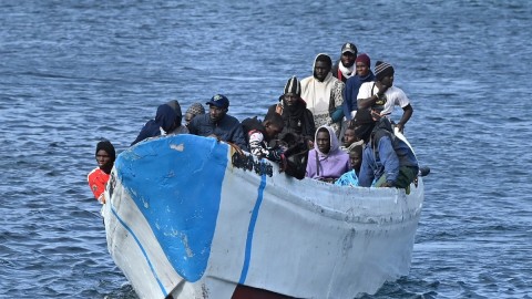 Na Kritu privedeno oko 1,2 hiljade migranata u protekla tri dana thumb2.jpg