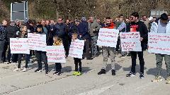 Berane: Nezadovoljni mještani traže hitno otvaranje puta preko Jelovice