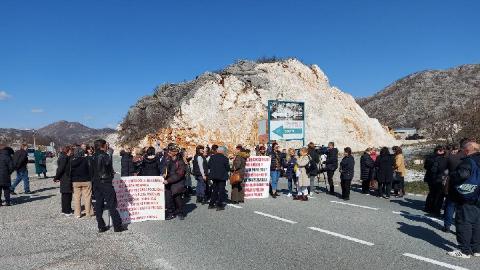 Radnici “Košute” najavili novu blokadu puta