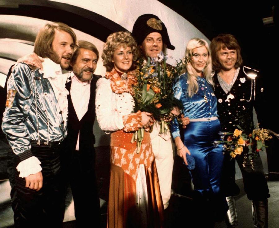 Grupa Abba na dodjeli nagrada na Evroviziji 1974. za presmu Vaterlo