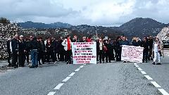 Bivši radnici Košute blokirali put ka Podgorici, pozvali Vladu da izmiri potraživanja