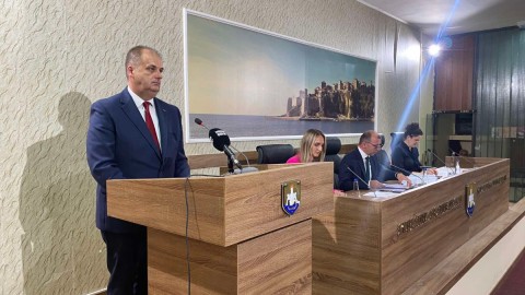 Nimanbegu na čelu opštine Ulcinj: Sjednica burna, Bajraktari razriješen thumb2.jpg