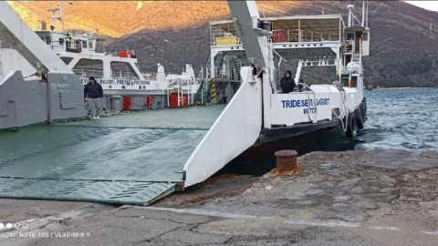 Počela online prodaja karata za trajektnu liniju Kamenari - Lepetane thumb2.jpg