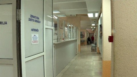 Zatvorena ambulanta na Pelevom brijegu thumb2.jpg