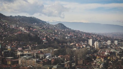 Sarajevo: Ponovo dojave o postavljenim bombama u školama thumb2.jpg