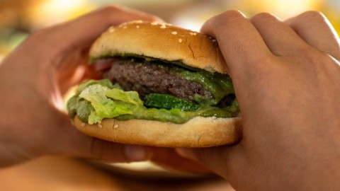 Raste broj otrovanih hranom u restoranima Mekdonalds u SAD thumb2.jpg