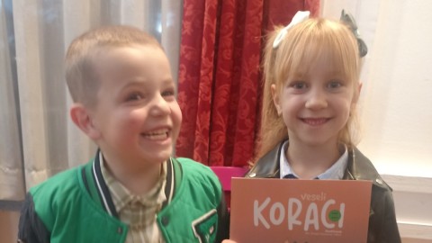 Nikšić: Promovisano prvo izdanje godišnjaka "Veseli koraci" thumb2.jpg