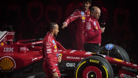 Hamilton pred prvu trku za Ferari: Osjećam se kao na početku karijere thumb2.jpg