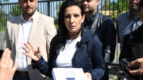 MUP Srbije: Priveden muškarac koji je napao Mariniku Tepić thumb2.jpg