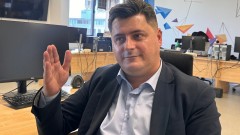 thumb1.jpg