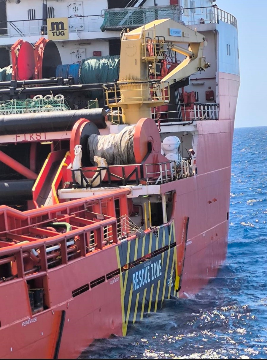 Kontejnerski brod MSC Antonia, kapaciteta 7.000 TEU, već je danima nasukan
