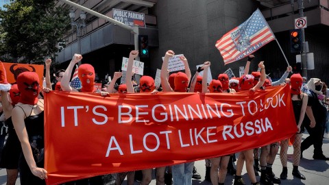 Pussy Riot u Los Anđelesu: Počinje sve više ličiti na Rusiju thumb2.jpg
