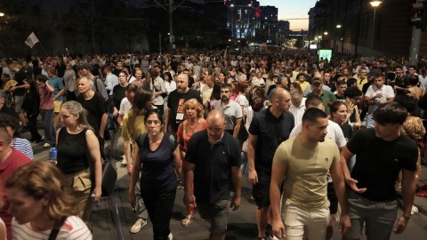 Apel na sve u Srbiji da se smire tenzije i izbjegne nasilje, saopštila Delegacija EU thumb2.jpg