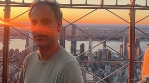 Four Tet sempluje Mazzy Star u novom singlu ‘Into Dust (Still Falling)’ thumb2.jpg