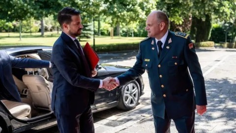 Savjet i o pripremama za učešće na NATO samitu u Hagu thumb2.jpg