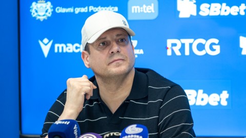 thumb2.jpg