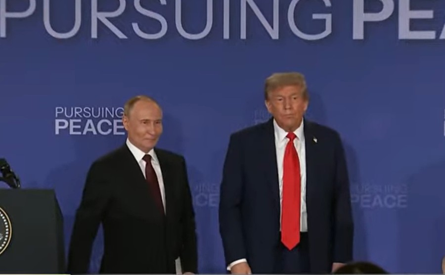 Putin i Tramp pred novinarima