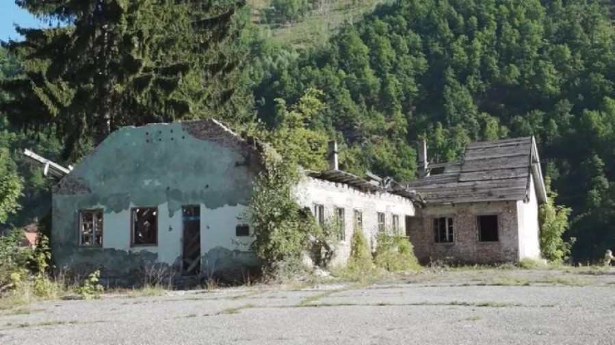 Jedna od kasarni u Plavu