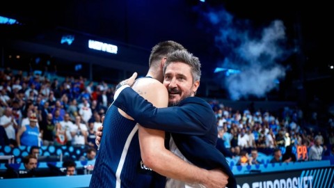 Poceko se oprostio od klupe Italije: Niko ne voli italijanske igrače više od mene thumb2.jpg