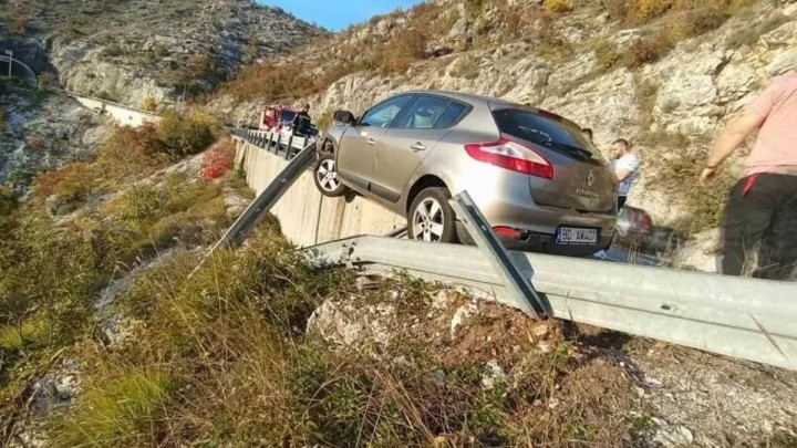 Udes kod tunela Mekavac, lakše povrijeđena jedna osoba  thumb3.jpg