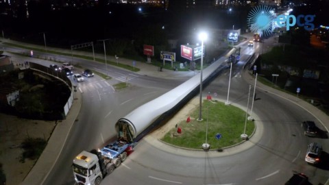 EPCG: Počeo transport lopatica za vjetroelektranu "Gvozd", gradimo budućnost zasnovanu na obnovljivim izvorima thumb2.jpg