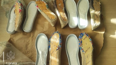 Zaplijenjeno pola kilograma amfetamina i preko 440 tableta sa liste opijata thumb2.jpg