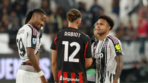 Rabio se protivi utakmici u Australiji, direktor Serije A mu poručio: Zarađuješ milione da bi igrao fudbal thumb2.jpg