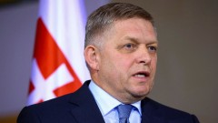Robert Fico: Slovački premijer teško ranjen u „politički motivisanom atentatu" , policija uhapsila napadača