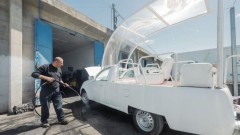 Papamobil će biti pretvoren u zdravstvenu stanicu za decu u Gazi