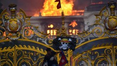 Zastava „One Piece“ na protestima od Nepala do Srbije