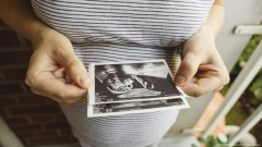 Materica u najam: Između želje za djecom i kriminala