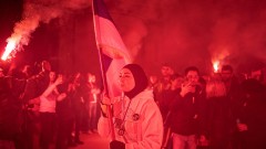 Suze i baklje: Doček novopazarskih studenata u Čačku - u fotografijama