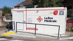 Lekar na ekranu… u kontejneru