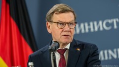 Vadeful: „Srbija mora da se odluči“