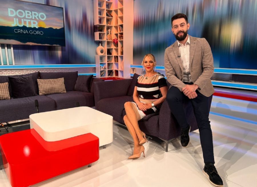 Urednici i voditelji emisije: Dragana Mrkić i Boris Šarančić Urednici i voditelji emisije: Dragana Mrkić i Boris Šarančić