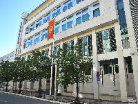 vlada-cg-spolja-1.jpg