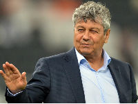 580430_lucescu-galatasaraya-geliyorjpg